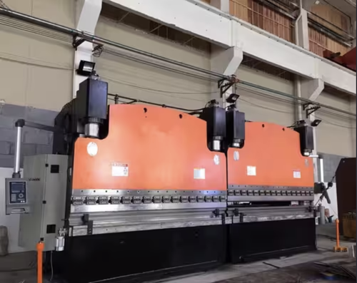 أحدث حالة شركة حول Thai Client Boosts Steel Fabrication with 4000KN Hydraulic CNC Tandem Press Brake Bending 6400mm