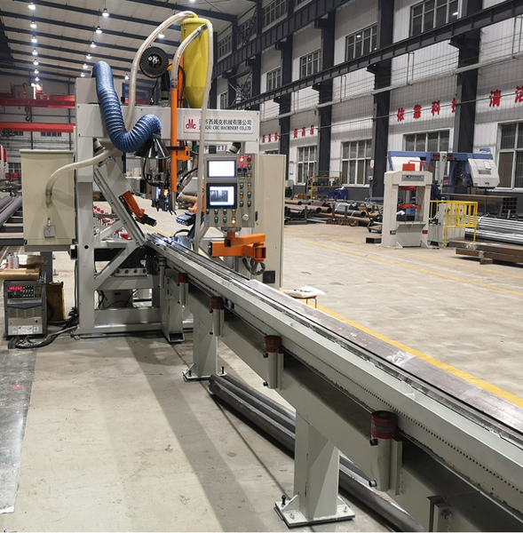 قص على طول الجهاز