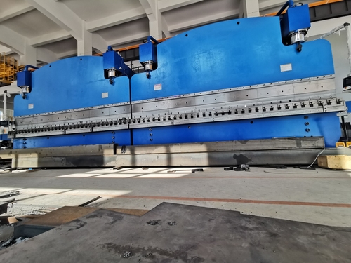 Latest company news about 2-WE67K-650/6000 فرامل الصحافة الموازية جاهزة للشحن إلى مصر