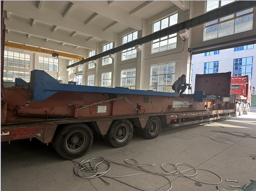 Latest company news about سيتم شحن مكبس هيدروليكي CNC Tandem 2-WE67K-650/6000 إلى Skipper ltd. الهند