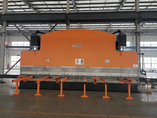 Good price 8200mm 45 Kw Cnc هيدروليكية الفرامل المضغوطة آلة الفولاذ الكربوني التلقائي الانترنت