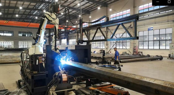 Good price آلة لحام الصفائح الروبوتية / آلة قطع إطار الأبواب CNC الانترنت