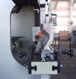Good price إوزّة عنق صحافة مكبح ثقب طرد سنبك وقالب أداة/mould لحان آلة الانترنت