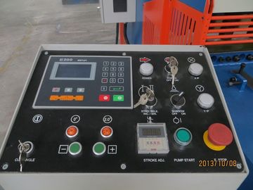 Good price nc E200 تحكم هيدروليّ يقصّ آلة, مقصلة قصّ الانترنت