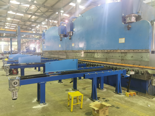 600T / 6500mm الكهربائية الهيدروليكية مكافحة حركة الكمبيوتر الرقمية مكافحة الضغط التانديمي لثني ألواح الصلب