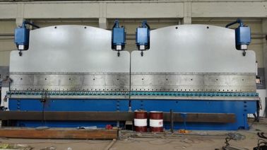 عالية الصلابة CNC الهيدروليكية مطبقة الفرامل آلة ثني مع DA56 أو DA66T المراقب