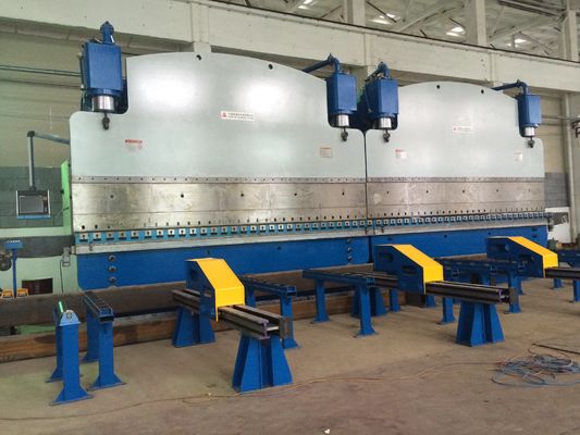 الفرامل الهيدروليكية للضغط مع قوة عمل 2X1200Ton وطول الجدول 2X6250mm لفترة خدمة طويلة