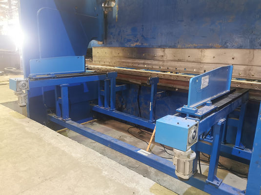 طاولة عمل الفرامل الهيدروليكية CNC الطول 13 قطب