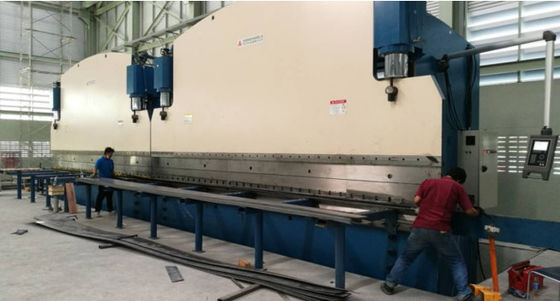 2-WE67K-400/7000 CNC Tandem الفرامل الهيدروليكية للضغط لجعل القطب الخفيف الصاعق العالي