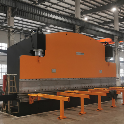 400 طن CNC الفرامل الهيدروليكية للضغط مع 8000 مم الطول العامل و DELEM DA53T التحكم