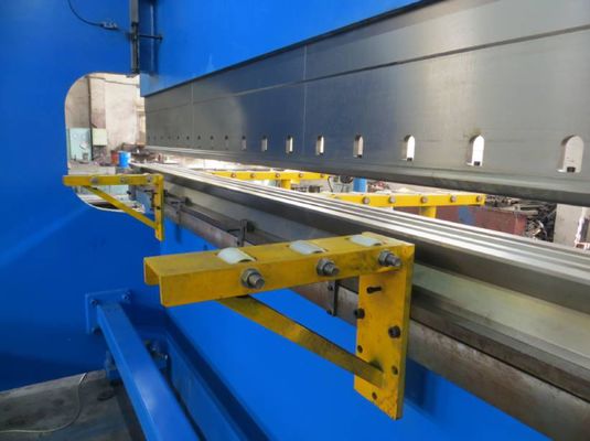 3200N 8000mm cnc ترادفيّ صحافة مكبح/هيدروليّ يثنّي آلة لمصباح عمود