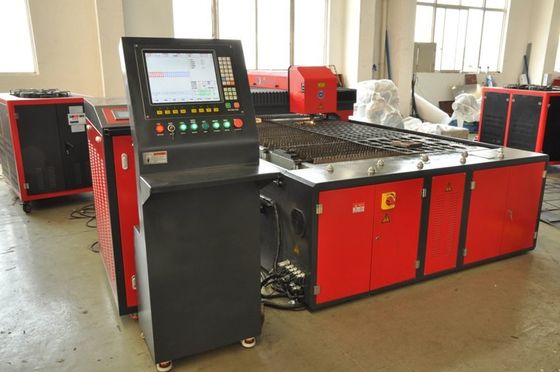500W دقة عال cnc YAG ليزر عمليّة قطع آلة 1500x3000 لصفح معدن