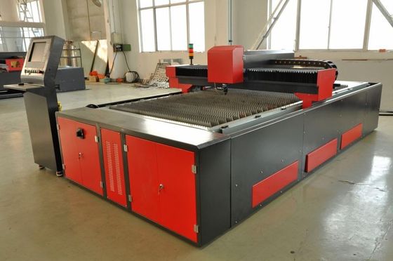 500W دقة عال cnc YAG ليزر عمليّة قطع آلة 1500x3000 لصفح معدن
