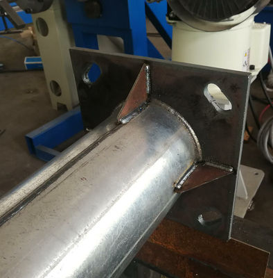 350mm 2000mm التلقائي آلة لحام الروبوتية للقطب الخفيف