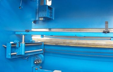 2-WE67K-650/6500 التزامن CNC الكهربائية الصحافة الفرامل الصلبة لوحة طحن آلة