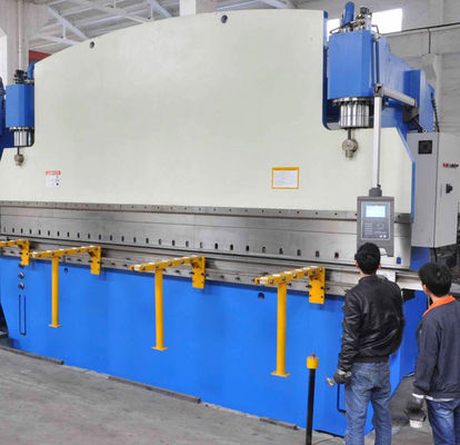 CNC الهيدروليكية الصحافة الفرامل عمق الحلق 1000mm لصنع قطب الضوء