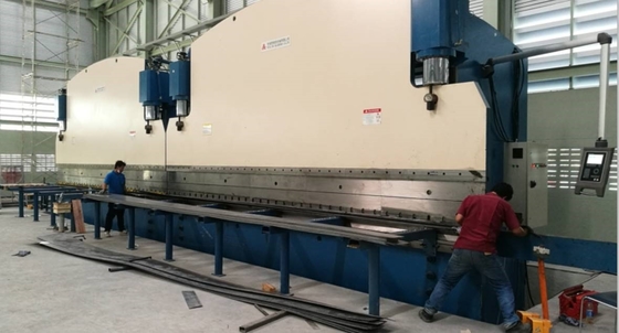 2-WE67K-400/7000 CNC Tandem الفرامل الهيدروليكية للضغط لجعل القطب الخفيف الصاعق العالي